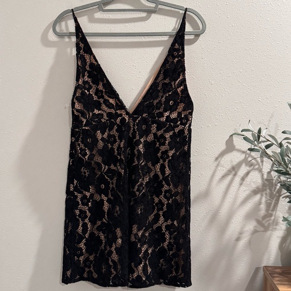 Free People Women's Size 6 Black Dangerous Love Plunge V-Neck Lace Mini Dress - Picture 2 of 8